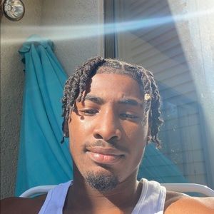 Meet your Posher, Alexavier